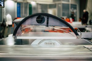 СТАНКИ ДЛЯ ДЕРЕВООБРАБОТКИ